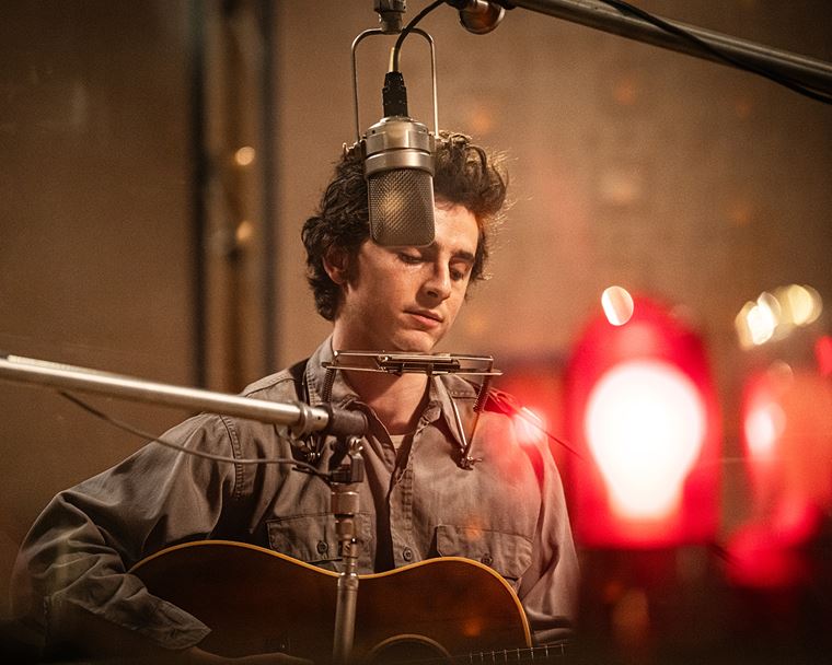 Turning Timothee Chalamet into Bob Dylan