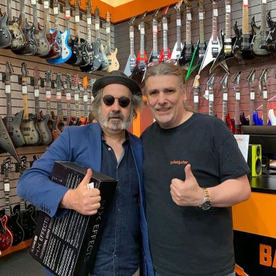 Steve Wickham in guitarguitar